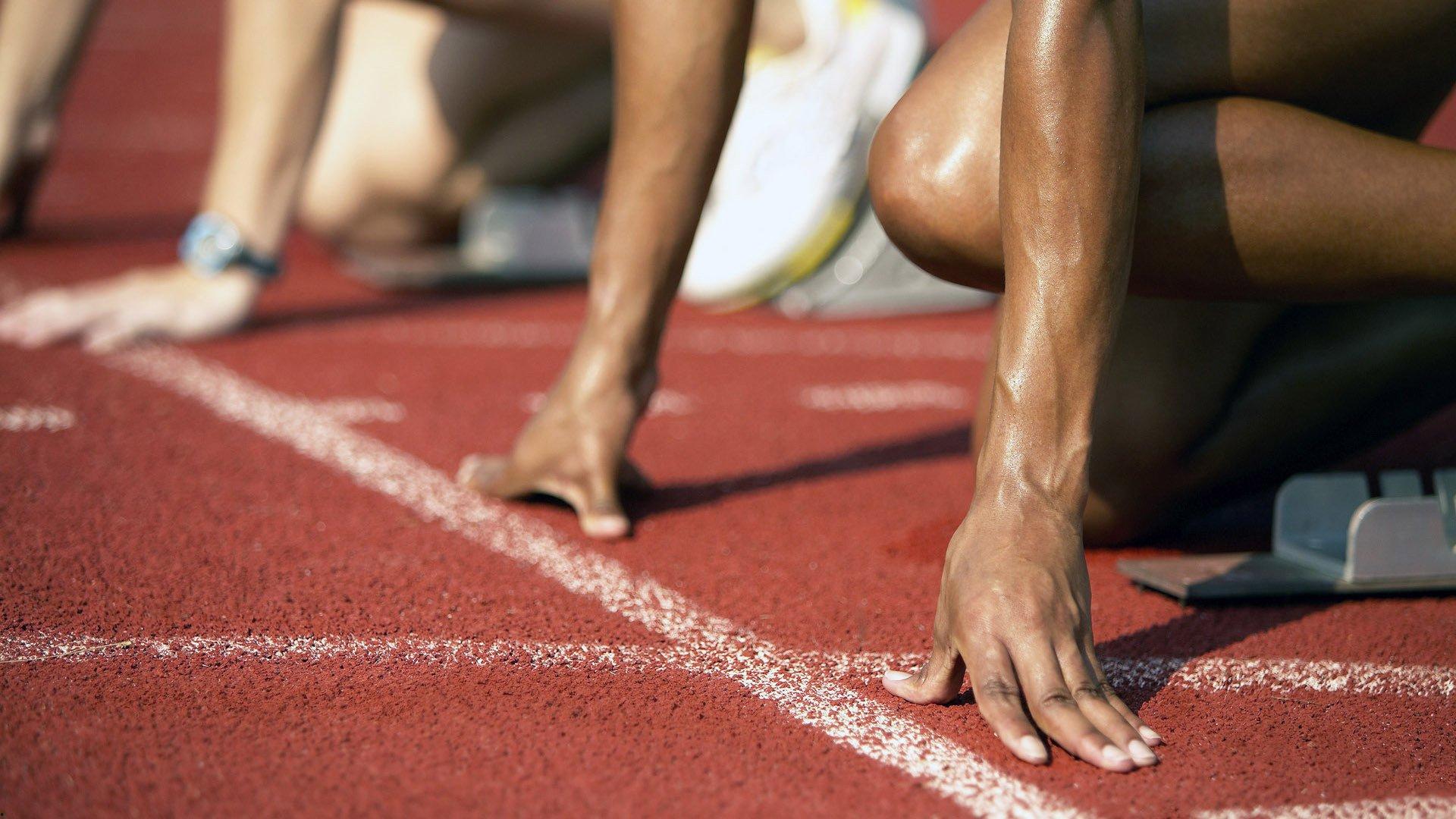 百米飞人巅峰对决,新星闪耀,传奇再续