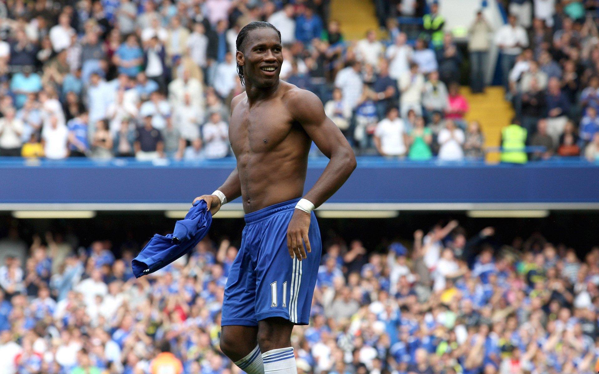 英超争冠白热化,曼城、阿森纳、利物浦三强鼎立,最后冲刺悬念迭起