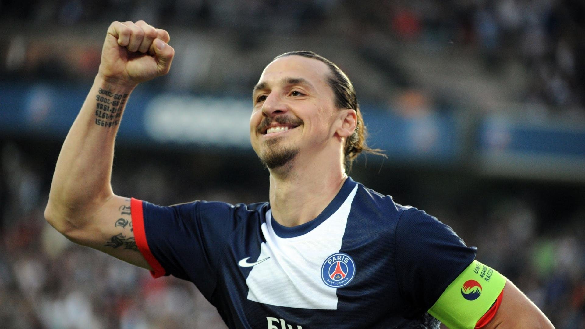 西甲联赛激战正酣,皇马巴萨争冠白热化